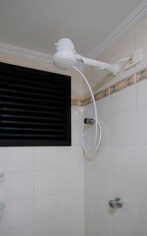 Apartamento para alugar com 63m², 2 quartos e 2 vagas Apartamento para alugar com 63m², 2 quartos e 2 vagasBanheiro