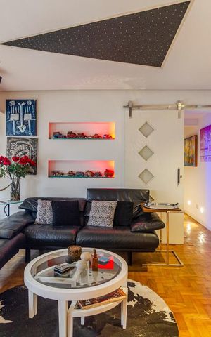 Apartamento à venda com 81m², 1 quarto e 1 vagaSala