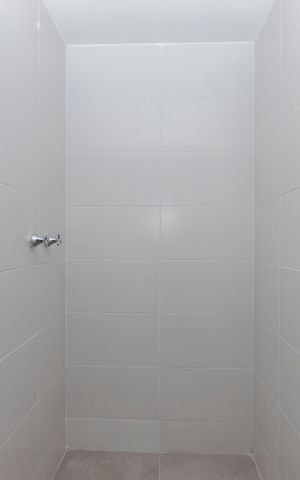 Apartamento à venda com 47m², 2 quartos e 1 vaga Apartamento à venda com 47m², 2 quartos e 1 vagaBanheiro da Suíte