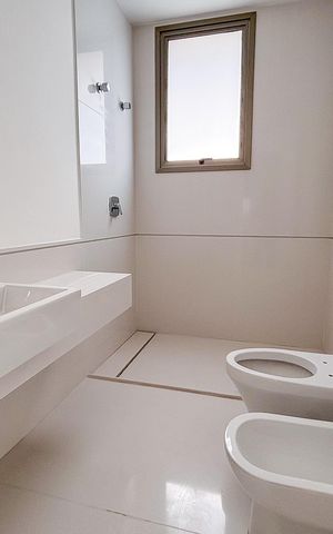 Apartamento à venda com 632m², 4 quartos e 7 vagasBanheiro da Suíte 3