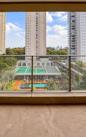 Apartamento à venda com 632m², 4 quartos e 7 vagasVaranda