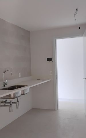 Apartamento à venda com 229m², 4 quartos e 2 vagas Apartamento à venda com 229m², 4 quartos e 2 vagasCozinha