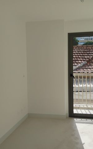 Apartamento à venda com 229m², 4 quartos e 2 vagas Apartamento à venda com 229m², 4 quartos e 2 vagasSuíte 3