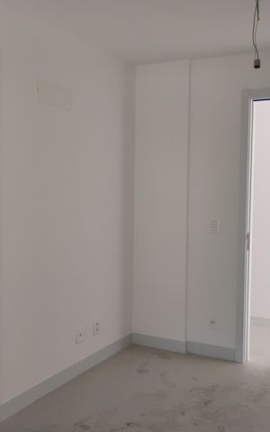Apartamento à venda com 229m², 4 quartos e 2 vagas Apartamento à venda com 229m², 4 quartos e 2 vagasSuíte 1