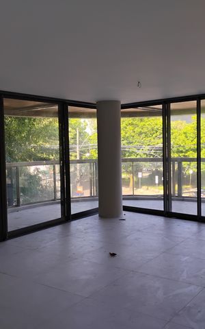 Apartamento à venda com 229m², 4 quartos e 2 vagas Apartamento à venda com 229m², 4 quartos e 2 vagasSala