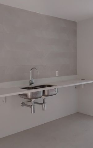 Apartamento à venda com 229m², 4 quartos e 2 vagas Apartamento à venda com 229m², 4 quartos e 2 vagasCozinha