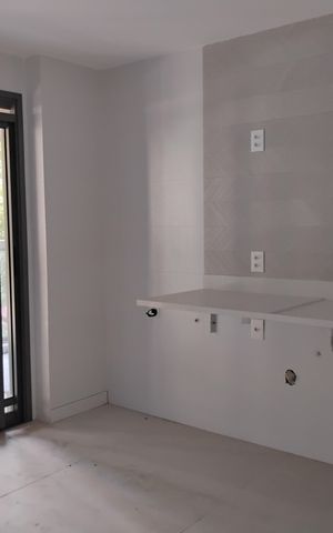 Apartamento à venda com 229m², 4 quartos e 2 vagas Apartamento à venda com 229m², 4 quartos e 2 vagasCozinha