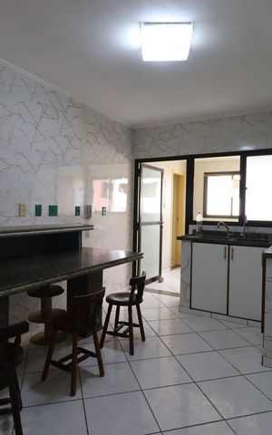 Apartamento à venda com 150m², 3 quartos e 3 vagasCozinha