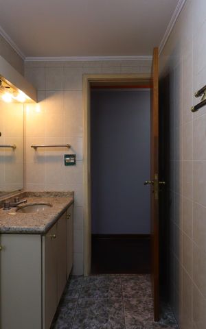 Apartamento à venda com 150m², 3 quartos e 3 vagasBanheiro Social