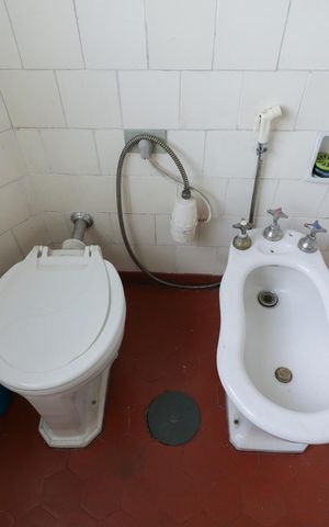 Casa para alugar com 400m², 4 quartos e 8 vagas Casa para alugar com 400m², 4 quartos e 8 vagasBanheiro Social