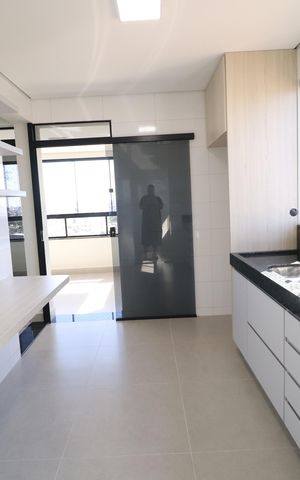 Apartamento para alugar com 110m², 3 quartos e 2 vagasCozinha