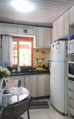 Casa à venda com 65m², 2 quartos e 2 vagasCozinha