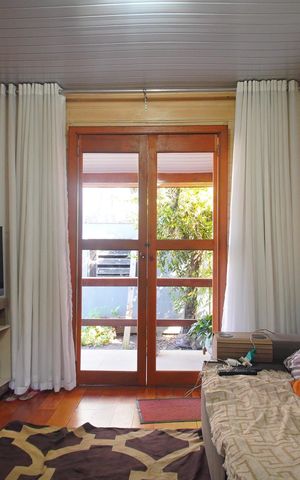 Casa à venda com 65m², 2 quartos e 2 vagasSala