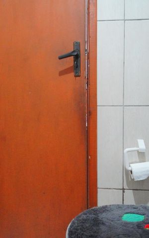 Casa à venda com 65m², 2 quartos e 2 vagasBanheiro