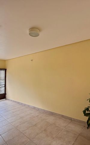 Casa à venda com 329m², 4 quartos e 3 vagas Casa à venda com 329m², 4 quartos e 3 vagasGaragem