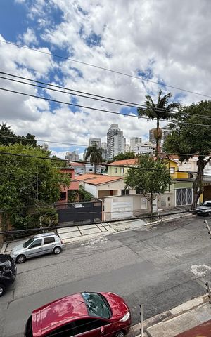 Casa à venda com 329m², 4 quartos e 3 vagas Casa à venda com 329m², 4 quartos e 3 vagasVista Suíte