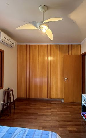 Casa à venda com 329m², 4 quartos e 3 vagas Casa à venda com 329m², 4 quartos e 3 vagasQuarto 2
