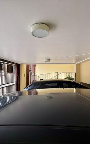 Casa à venda com 329m², 4 quartos e 3 vagas Casa à venda com 329m², 4 quartos e 3 vagasGaragem