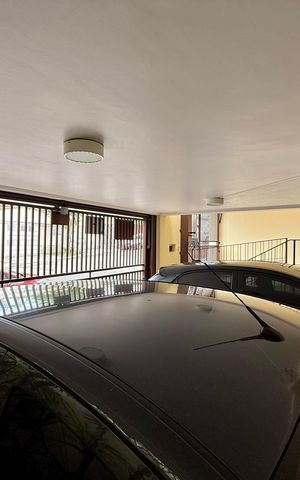 Casa à venda com 329m², 4 quartos e 3 vagas Casa à venda com 329m², 4 quartos e 3 vagasGaragem