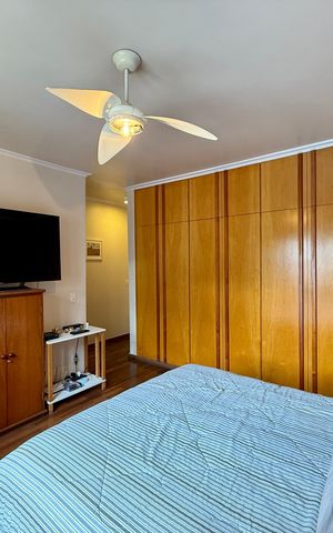 Casa à venda com 329m², 4 quartos e 3 vagas Casa à venda com 329m², 4 quartos e 3 vagasSuíte