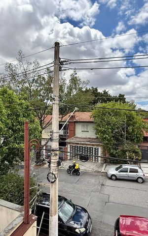 Casa à venda com 329m², 4 quartos e 3 vagas Casa à venda com 329m², 4 quartos e 3 vagasVista Suíte