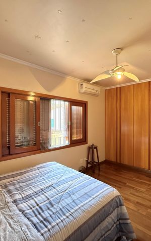 Casa à venda com 329m², 4 quartos e 3 vagas Casa à venda com 329m², 4 quartos e 3 vagasQuarto 2