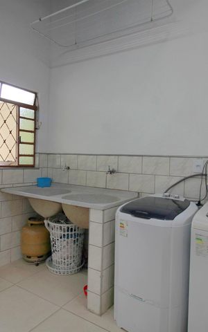 Casa à venda com 281m², 3 quartos e 3 vagasÁrea de Serviço