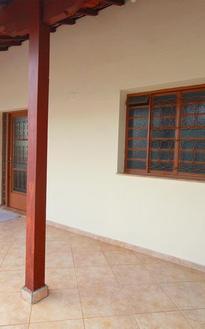 Casa à venda com 281m², 3 quartos e 3 vagasVaranda
