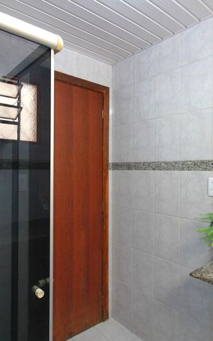 Casa à venda com 281m², 3 quartos e 3 vagasBanheiro