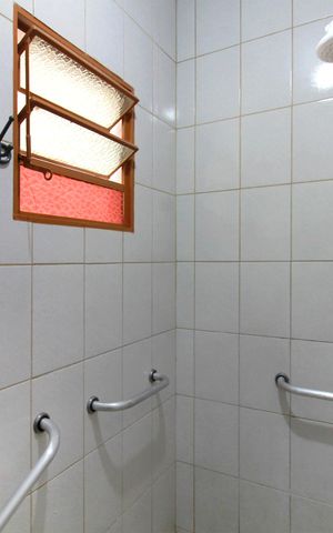 Casa à venda com 281m², 3 quartos e 3 vagasBanheiro de serviço