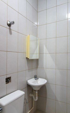 Casa à venda com 281m², 3 quartos e 3 vagasBanheiro de serviço
