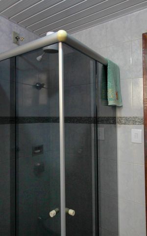 Casa à venda com 281m², 3 quartos e 3 vagasBanheiro