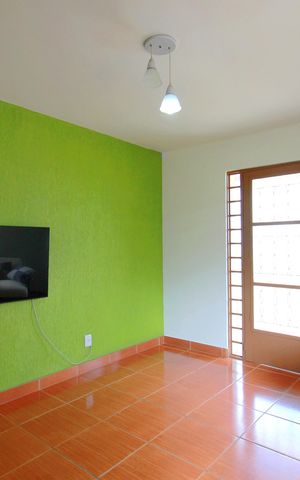 Casa à venda com 281m², 3 quartos e 3 vagasSala