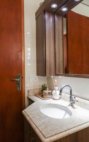 Apartamento à venda com 70m², 2 quartos e 2 vagas Apartamento à venda com 70m², 2 quartos e 2 vagasBanheiro Social
