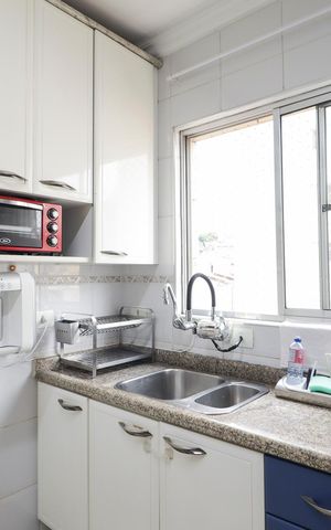 Apartamento à venda com 70m², 2 quartos e 2 vagas Apartamento à venda com 70m², 2 quartos e 2 vagasCozinha e Área de Serviço