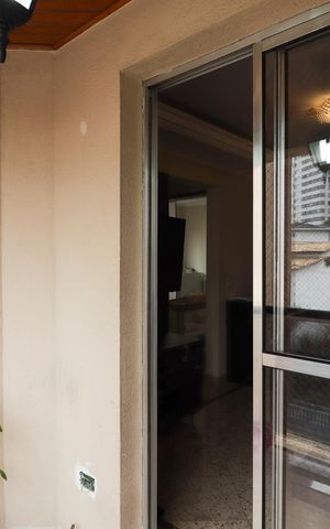Apartamento à venda com 70m², 2 quartos e 2 vagas Apartamento à venda com 70m², 2 quartos e 2 vagasVaranda