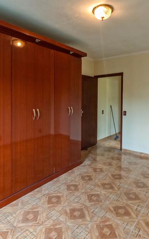 Casa para alugar com 240m², 3 quartos e 3 vagas Casa para alugar com 240m², 3 quartos e 3 vagasSuíte