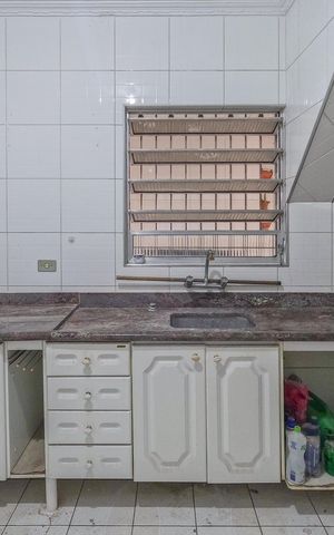 Casa para alugar com 240m², 3 quartos e 3 vagas Casa para alugar com 240m², 3 quartos e 3 vagasCozinha