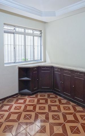 Casa para alugar com 240m², 3 quartos e 3 vagas Casa para alugar com 240m², 3 quartos e 3 vagasSala de TV