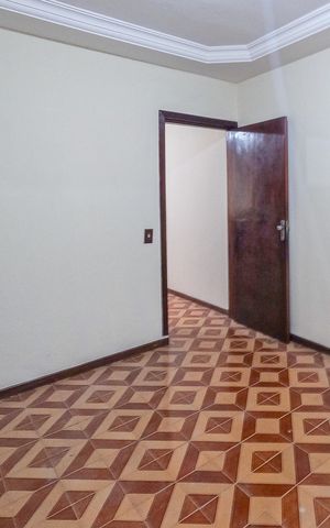 Casa para alugar com 240m², 3 quartos e 3 vagas Casa para alugar com 240m², 3 quartos e 3 vagasSala de jantar