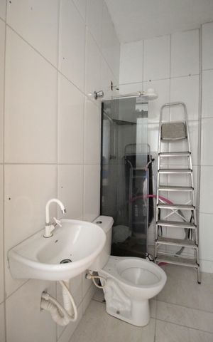 Casa à venda com 150m², 3 quartos e 2 vagasBanheiro de Serviço