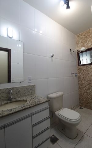 Casa à venda com 150m², 3 quartos e 2 vagasBanheiro Social