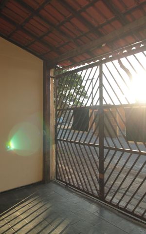 Casa à venda com 150m², 3 quartos e 2 vagasGaragem