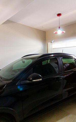 Casa à venda com 104m², 2 quartos e 1 vaga Casa à venda com 104m², 2 quartos e 1 vagaGaragem (antiga sala)