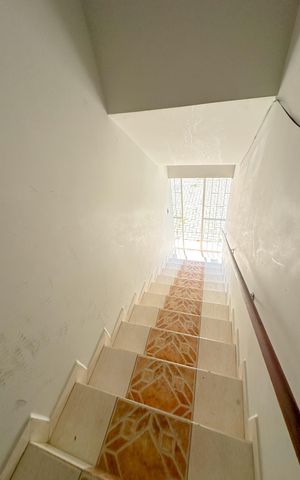 Apartamento para alugar com 40m², 1 quarto e 1 vagaEscada
