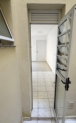 Apartamento à venda com 45m², 2 quartos e 1 vaga Apartamento à venda com 45m², 2 quartos e 1 vagaVaranda