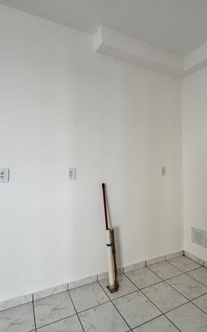 Apartamento à venda com 45m², 2 quartos e 1 vaga Apartamento à venda com 45m², 2 quartos e 1 vagaSala/Cozinha