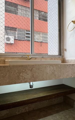 Apartamento à venda com 380m², 4 quartos e 3 vagas Apartamento à venda com 380m², 4 quartos e 3 vagasLavabo