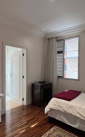 Apartamento à venda com 380m², 4 quartos e 3 vagas Apartamento à venda com 380m², 4 quartos e 3 vagasSuite 2