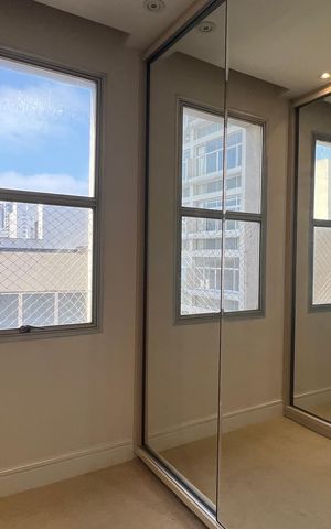 Apartamento à venda com 380m², 4 quartos e 3 vagas Apartamento à venda com 380m², 4 quartos e 3 vagasCloset da suíte 3